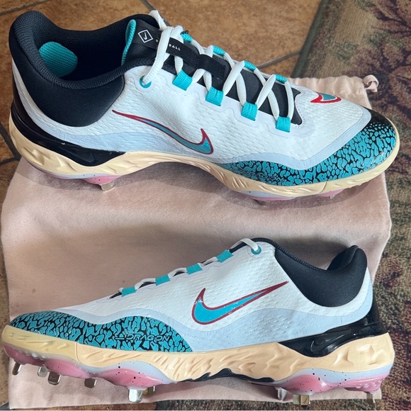 Nike Huarache Metal Baseball Cleats - Limited Edition!! main image 4